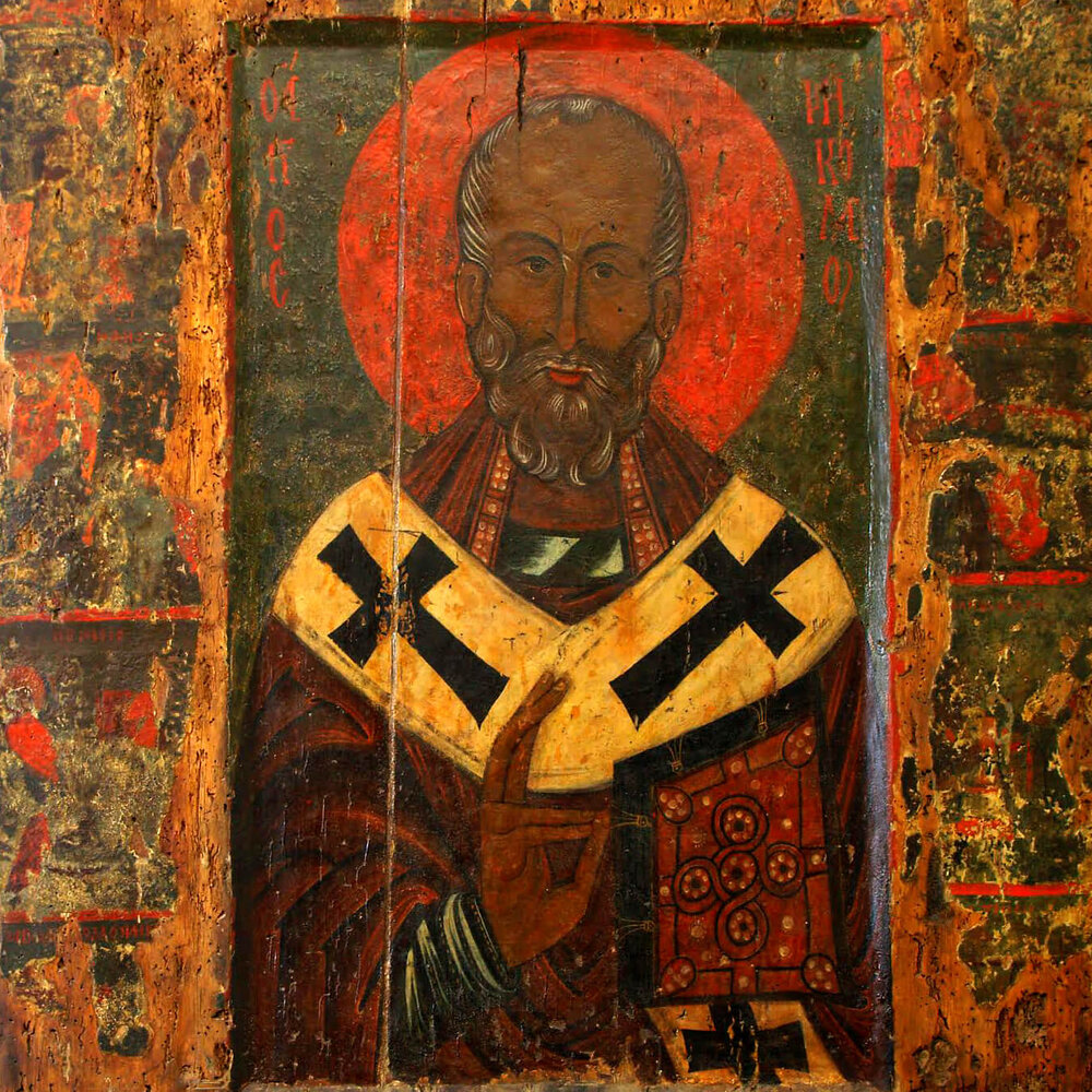 The icon of St. Nicholas with scenes of (daily) life dates from the beginning of the 13th century and is the oldest icon in the museum. It’s extremely important for the museum and the city, as St. Nicholas is considered the patron saint of sailors and fishermen, and the patron of Messambria. The icon is a magnificent example of the Byzantine school of icon painting.